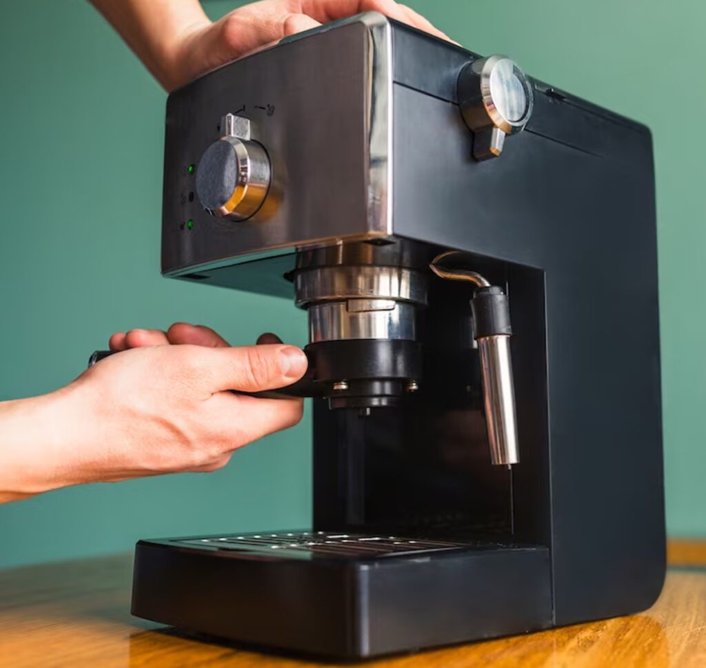 Détartrage machine à café Delonghi Magnifica S Smart Les étapes à suivre pour un nettoyage