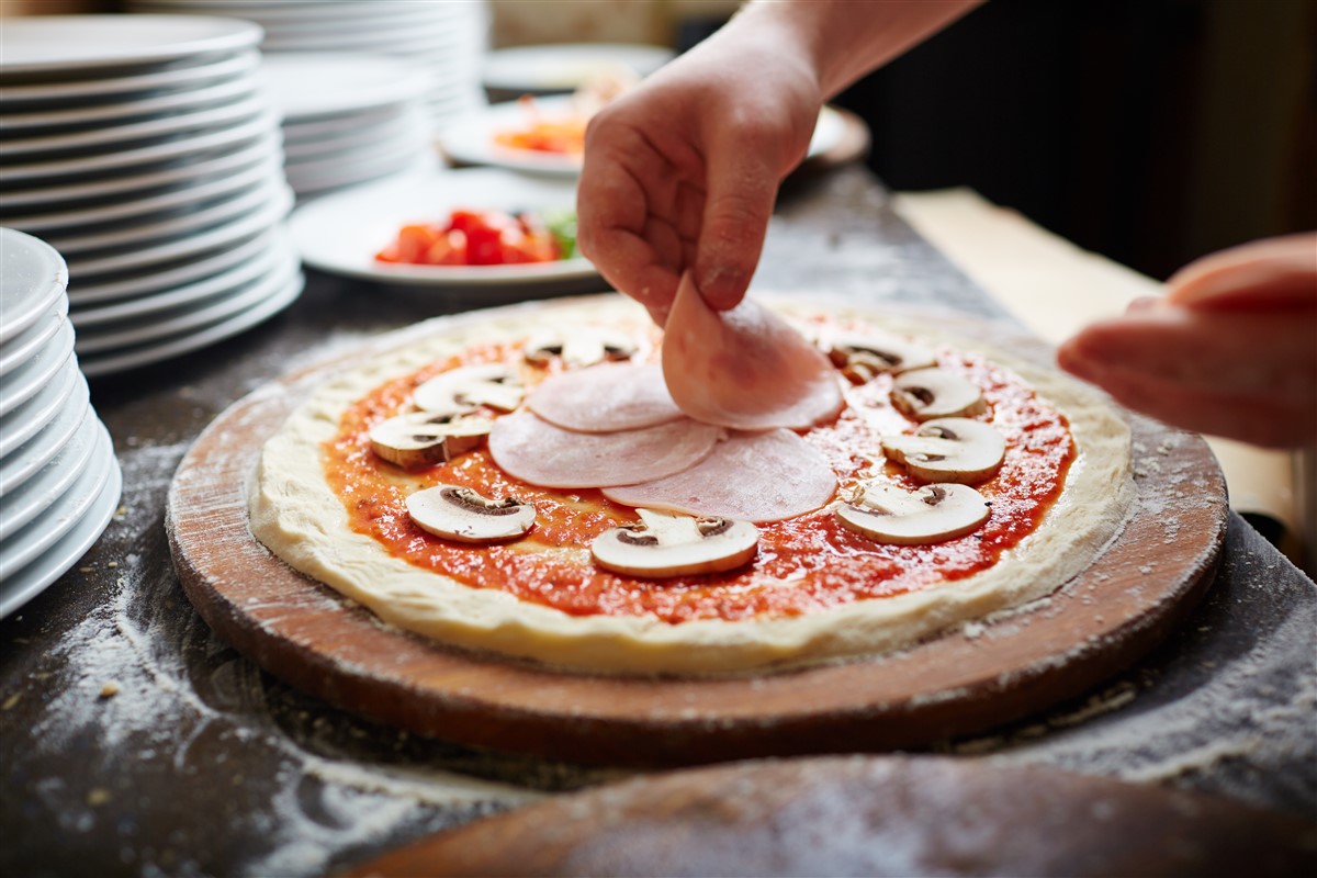 préparer une pizza surgelée sans fromage
