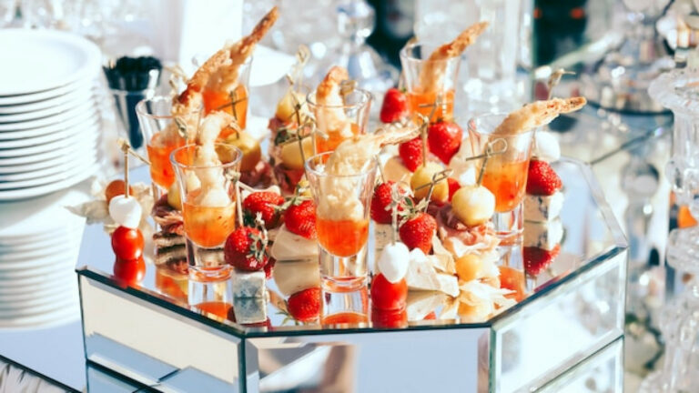 Comment réussir l’ouverture d’une franchise de restauration traiteur ?