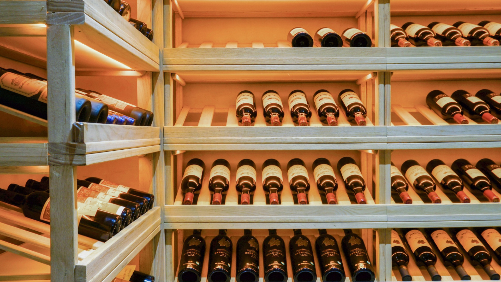 Vin : Comment choisir un cave en ligne fiable en 2026 ?