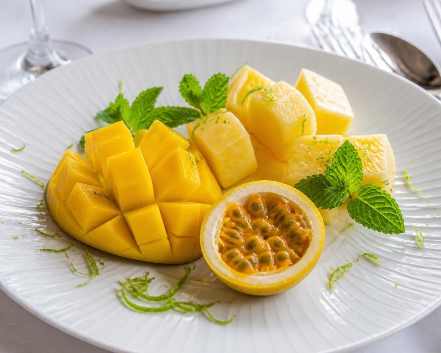 Découvrez notre guide complet des fruits jaunes exotiques : liste, noms et variétés incontournables à connaître pour savourer ces délices tropicaux.
